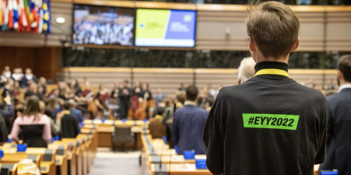 Young people in the hemicycle during a EYY conference
