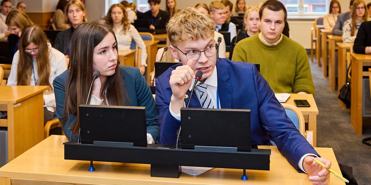 Two young participants at the city council simulation - credit: Dimitri Pravdjukov