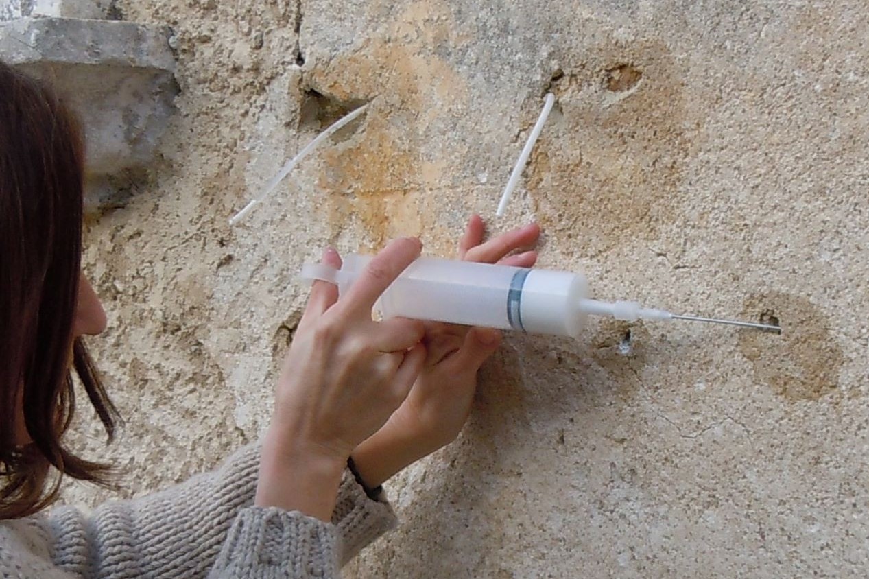 Participant working on delicate surfaces at the Mauerbach Charterhouse, Austria