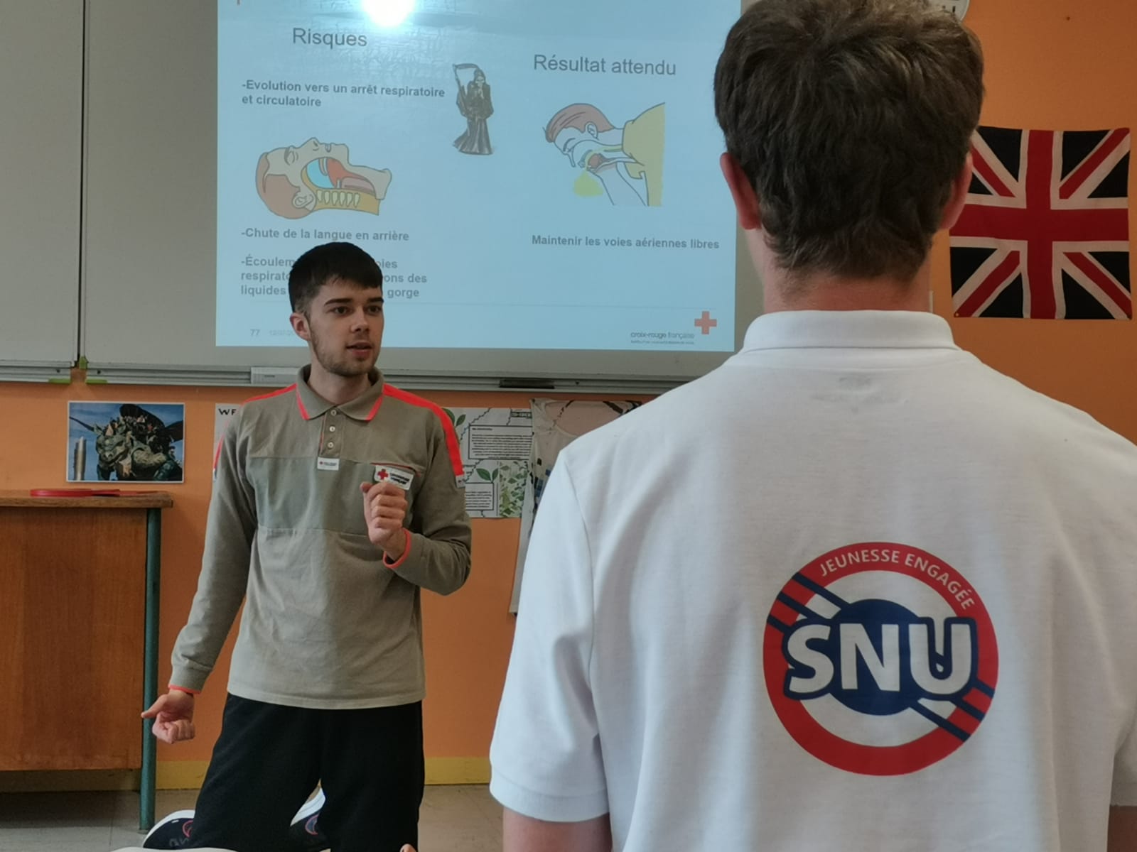 Kennert presenting at a First Aid training