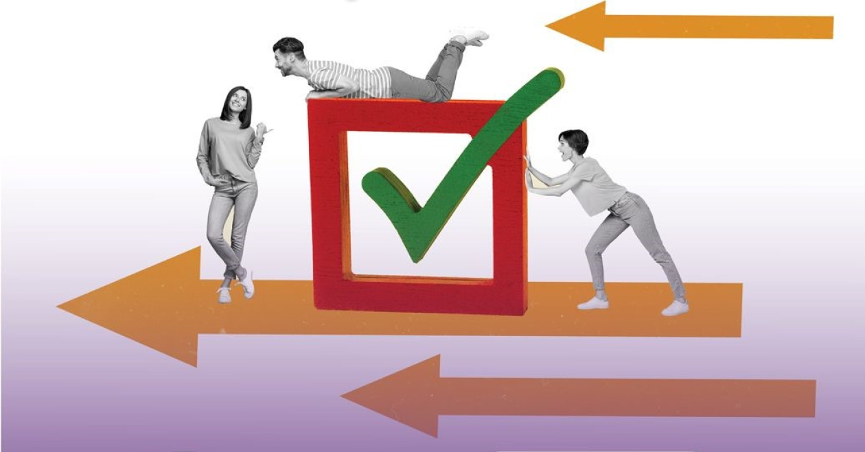 Youth check visual with young people