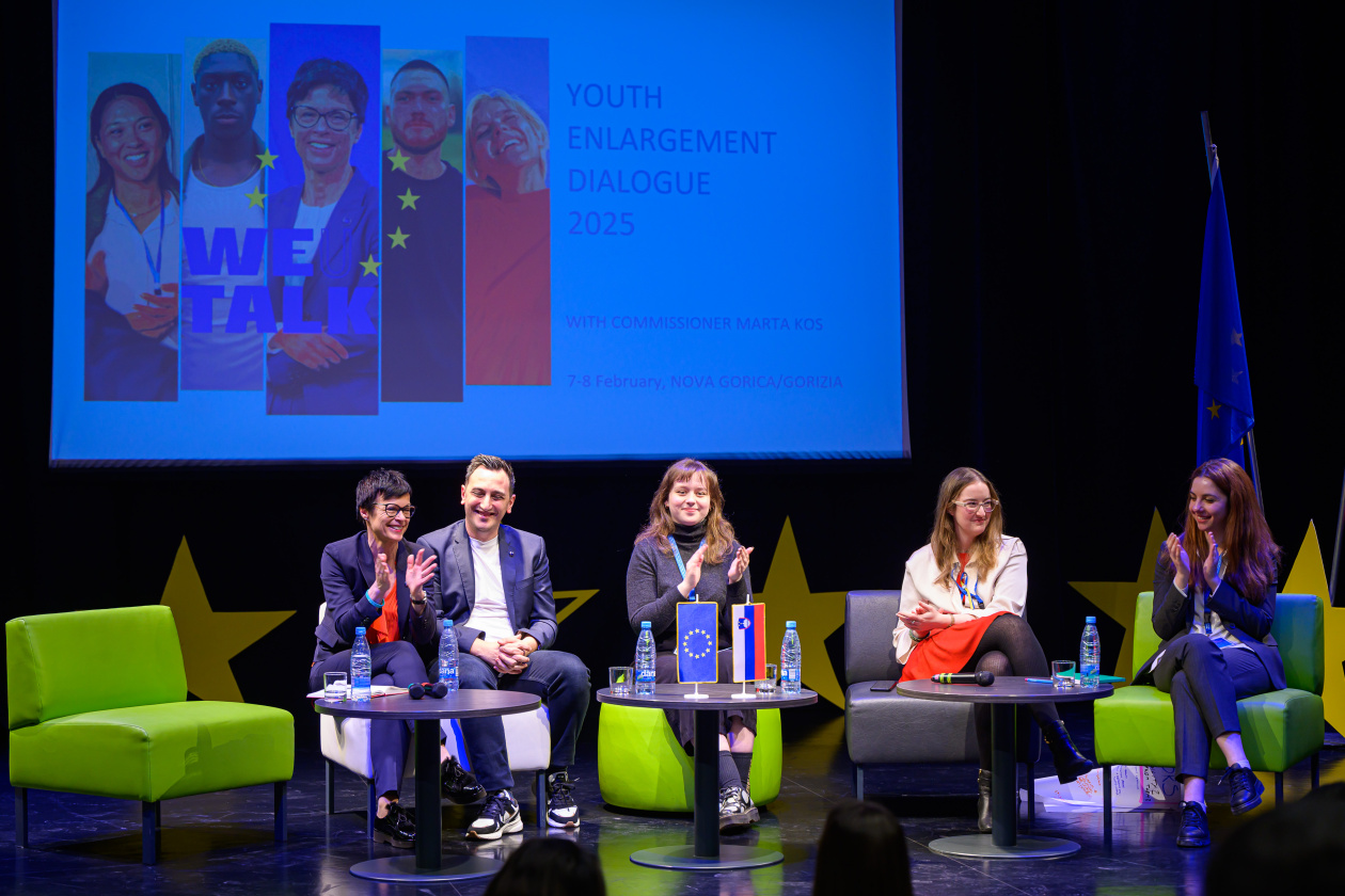 Commissioners Marta Kos and Glenn Micallef sharing the floor with young participants