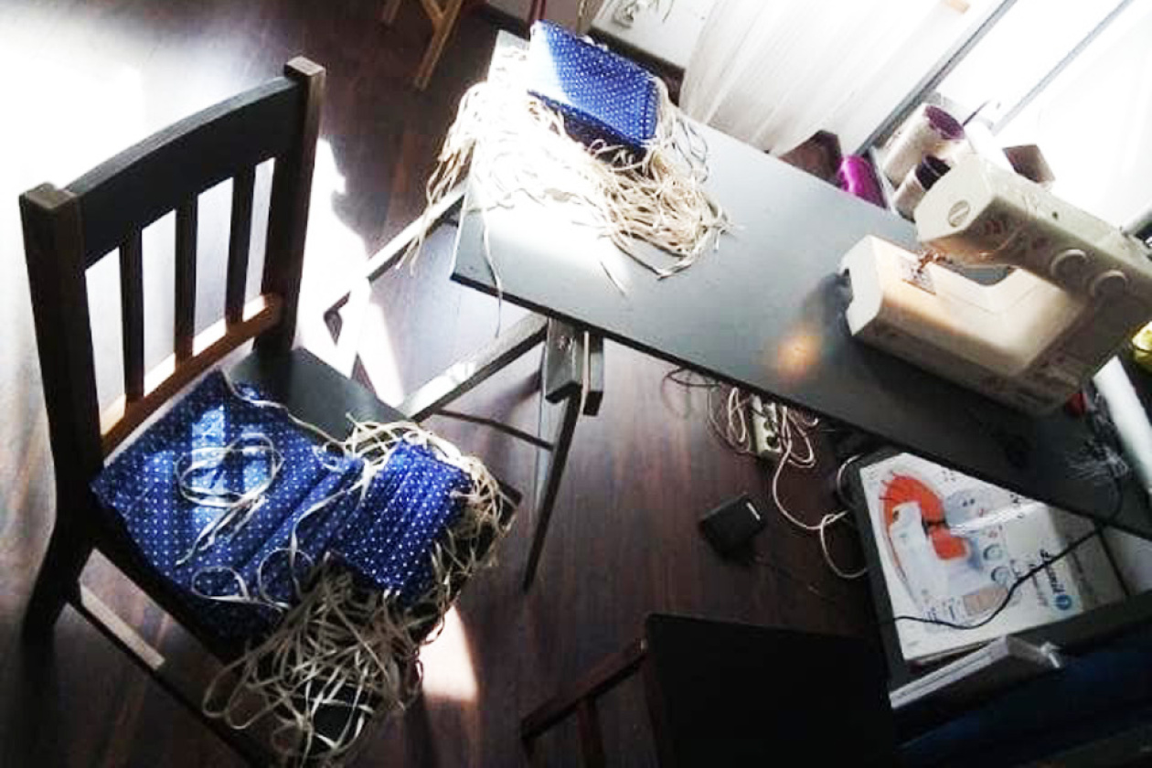 Volunteers from Tratwa Associacion in Wroclaw in Poland are doing amazing work by producing protective helmets and masks for Wrocław hospitals. ©TRATWA