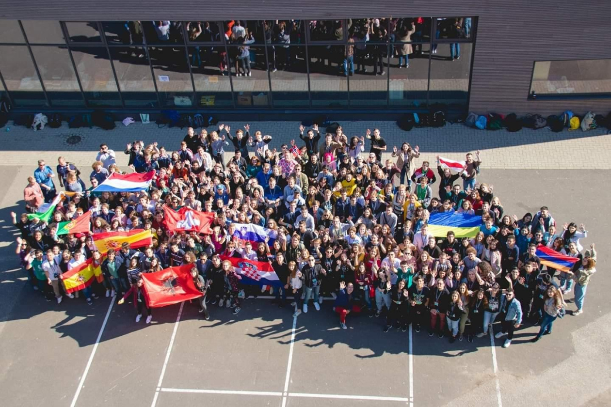  © European Youth Parliament